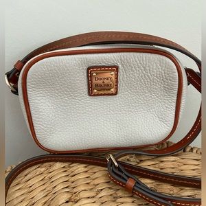 Dooney & Bourke Cross Body Bag